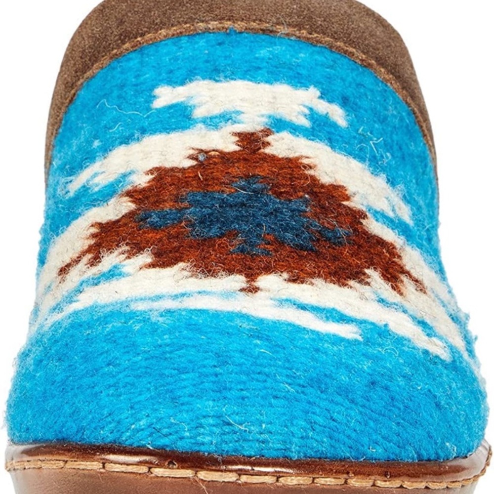 Born clogs